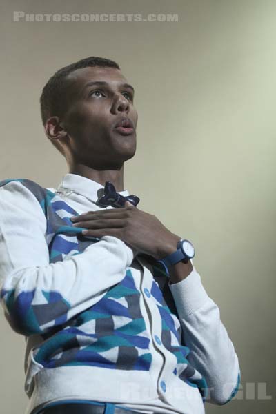 STROMAE - 2011-07-01 - BELFORT - Presqu'ile du Malsaucy - 